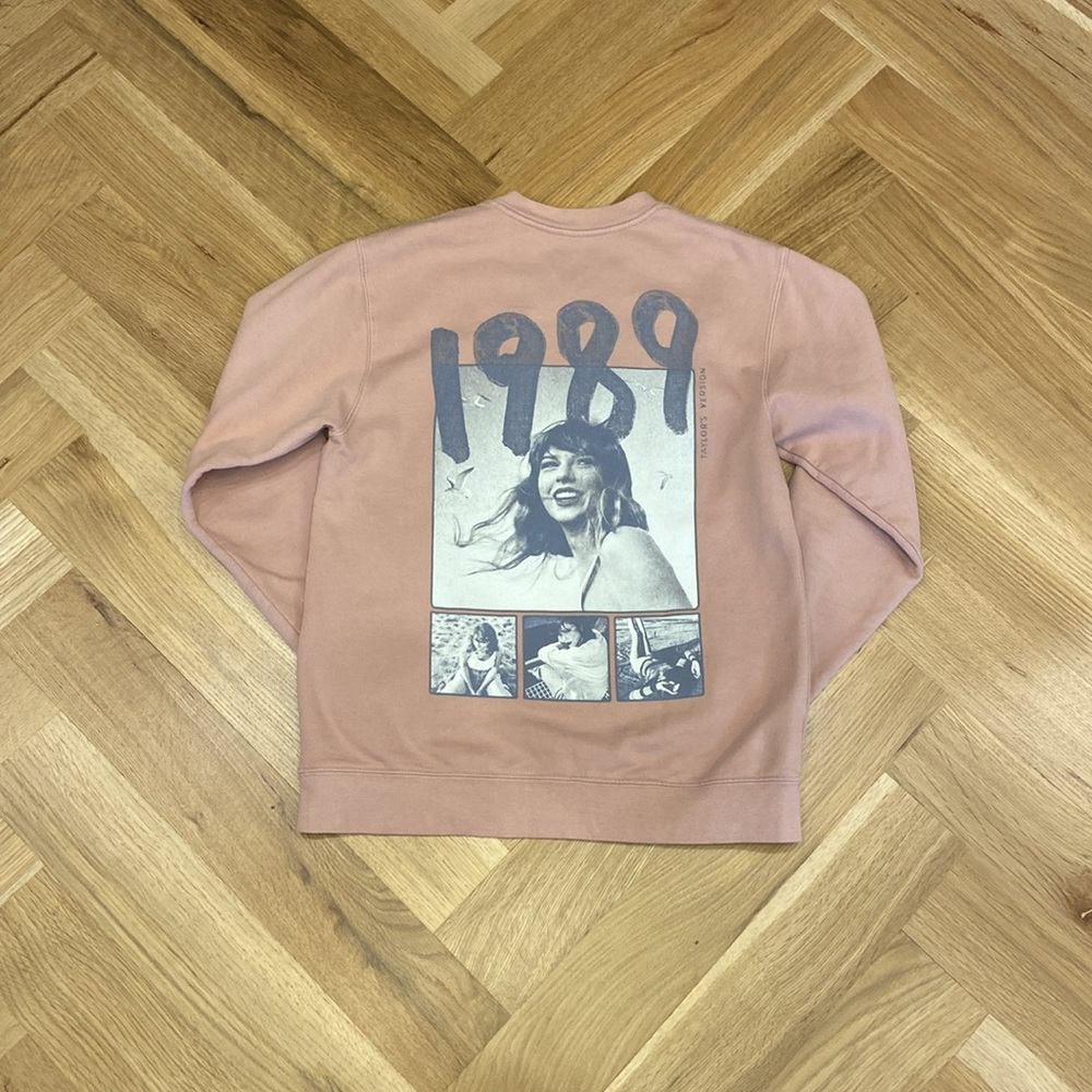 Taylor Swift 1989 Taylor’s Version Sweatshirt - Picture 4 of 4